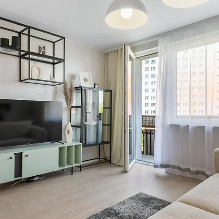 Apartgo! *